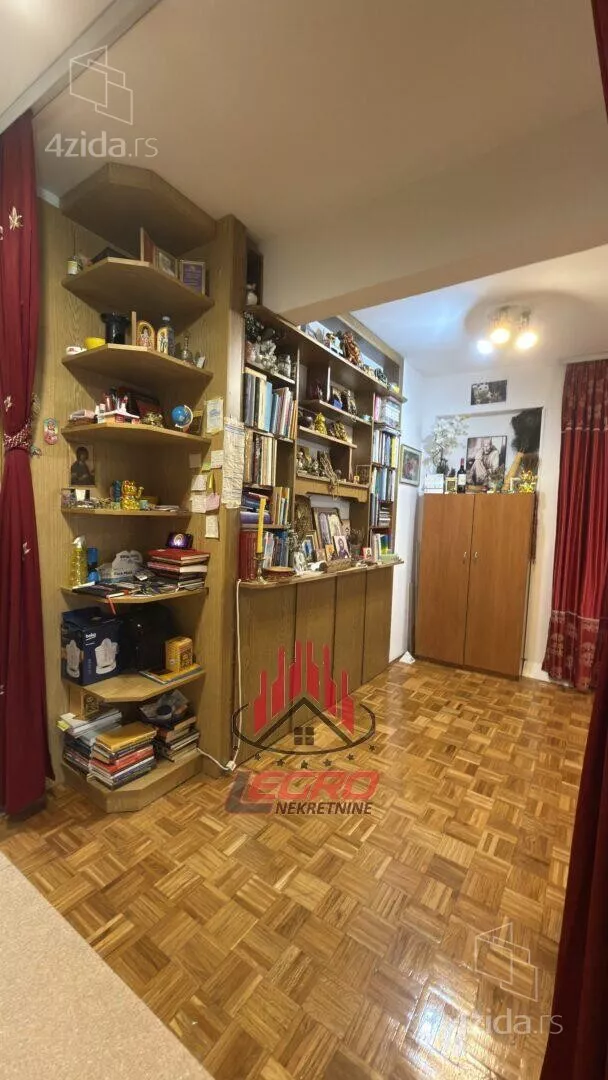 Troiposoban stan | 4zida