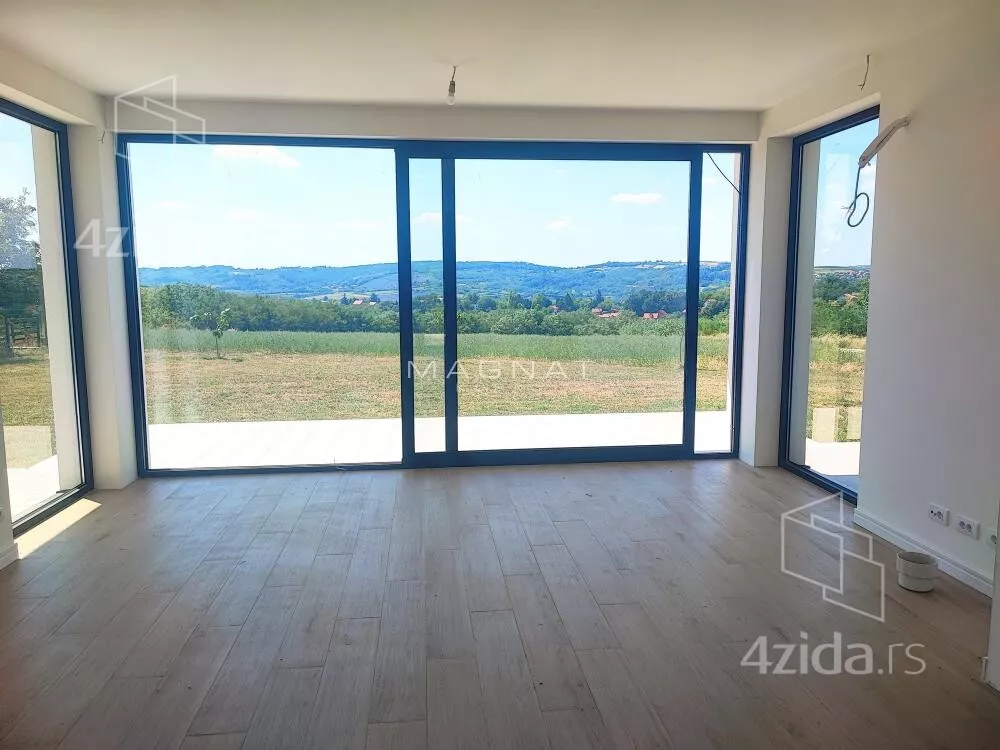 3-etažna kuća | 4zida