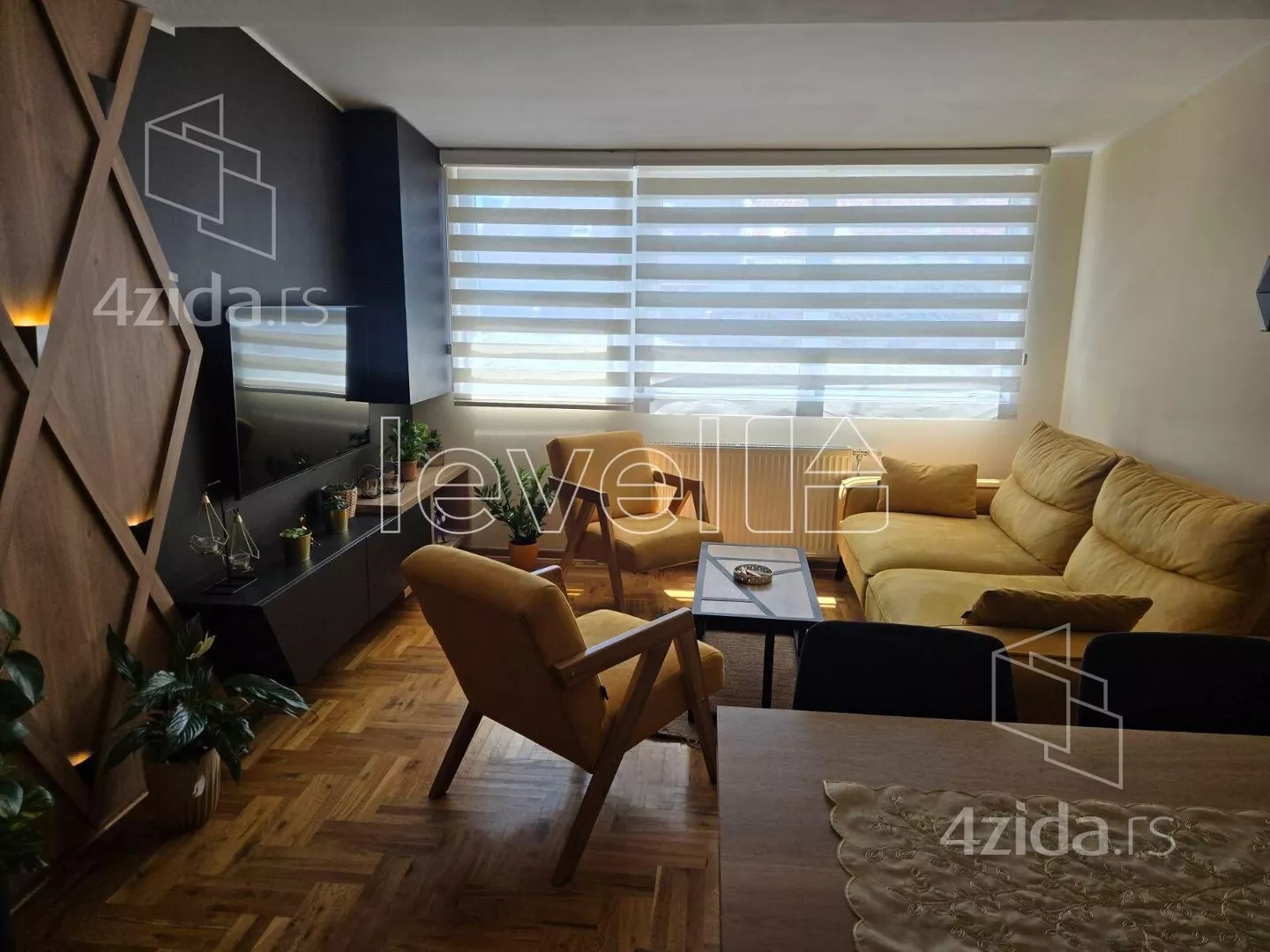 Troiposoban stan | 4zida