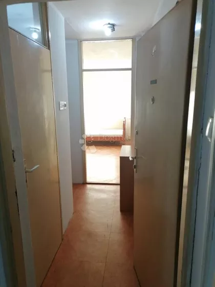 Ustanička | 4zida.rs