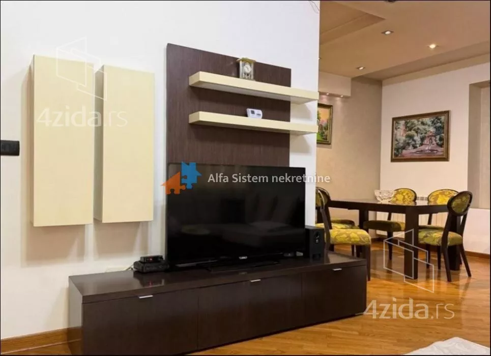 Petosoban stan | 4zida