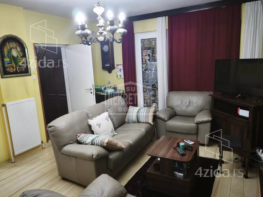 Kuća | 4zida