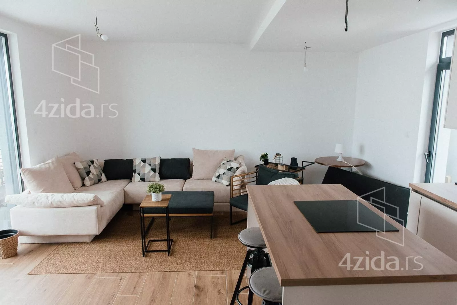 Dvoiposoban stan | 4zida