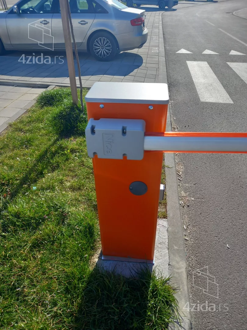 Parking | 4zida