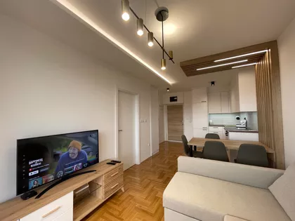 Karađorđeva 87 | 4zida.rs