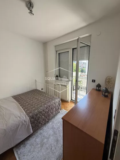 Albanske spomenice | 4zida.rs