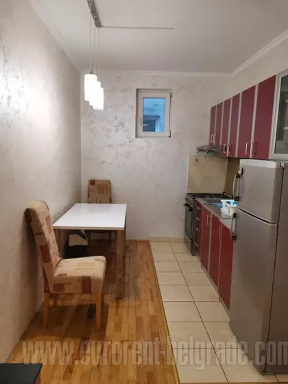 CRVENI KRST | 4zida.rs