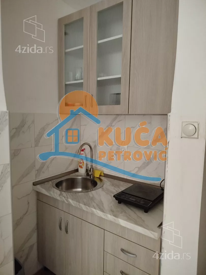 Garsonjera | 4zida