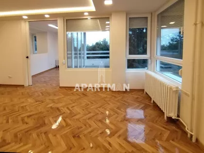 Jovana Stojsavljevića | 4zida.rs