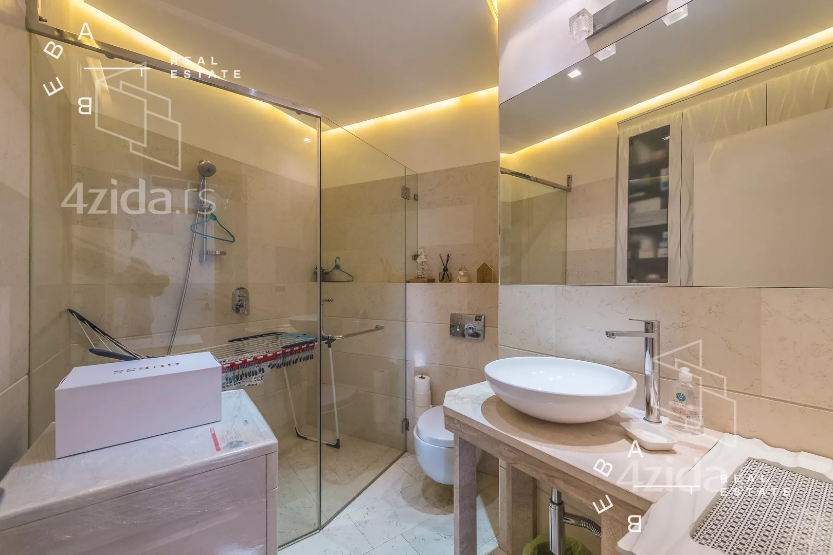 Petosoban stan | 4zida