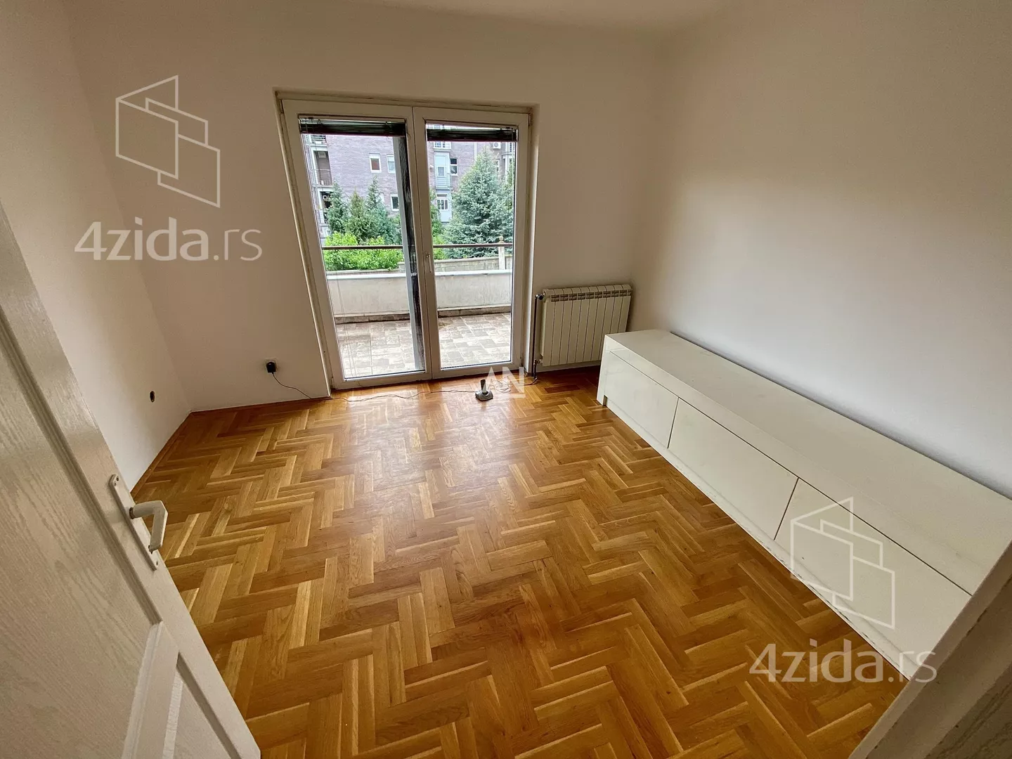 Šestosoban stan | 4zida