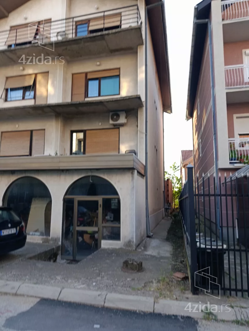 4-etažna kuća | 4zida