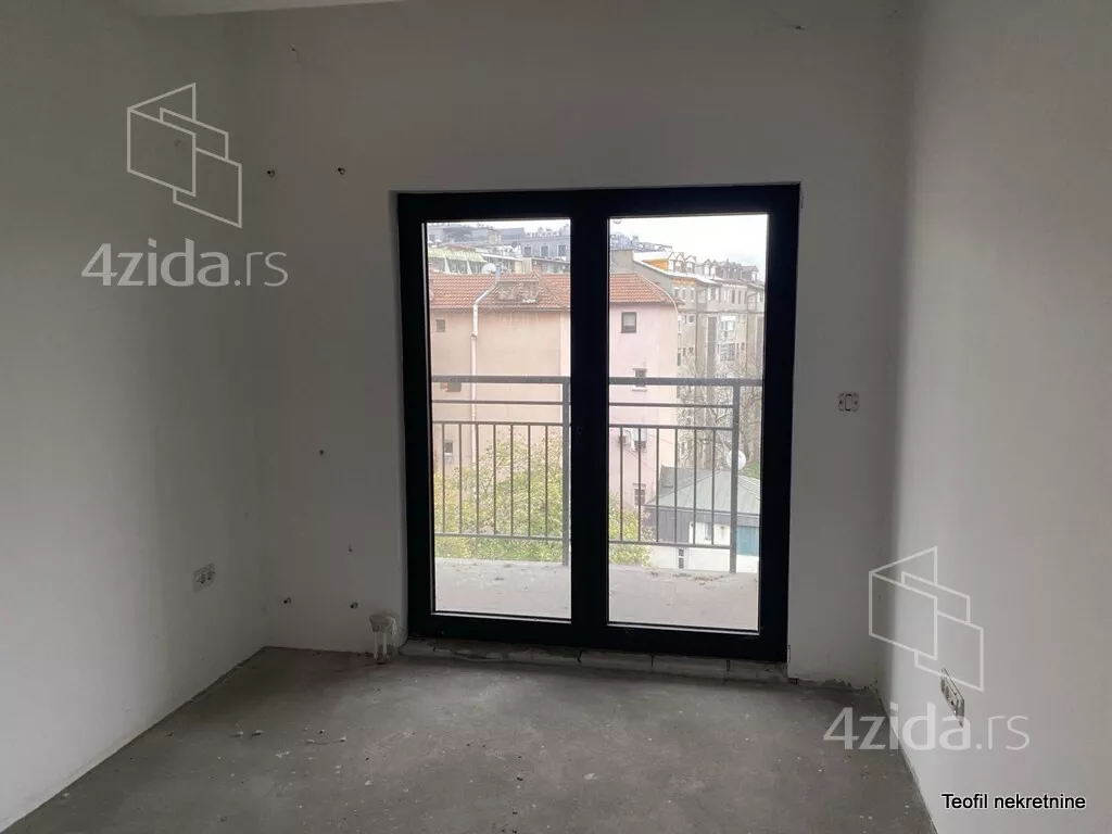 Petosoban stan | 4zida