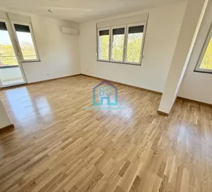 Alibegovac, Petrovaradin, Gradske lokacije, Novi Sad, 3.0 stan | 4zida.rs