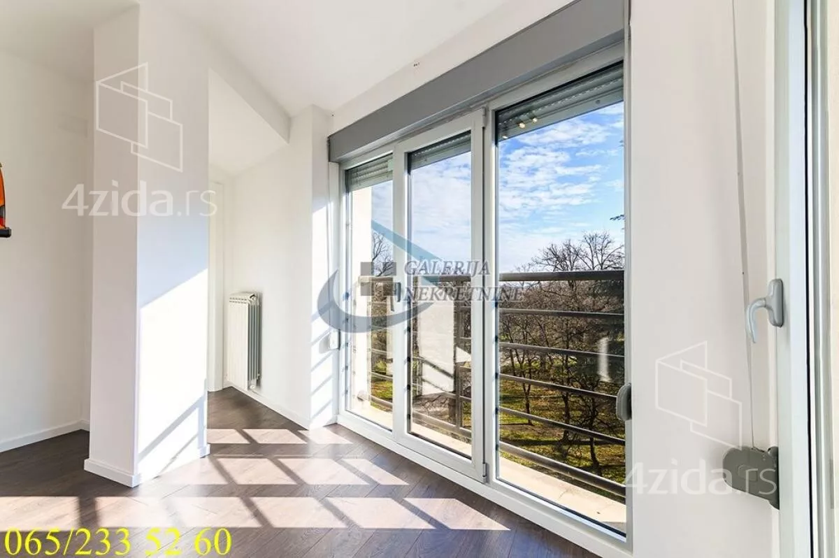 Petosoban stan | 4zida