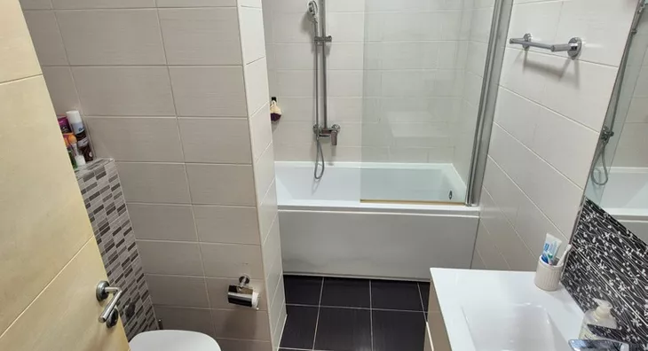 Šestosoban stan | 4zida