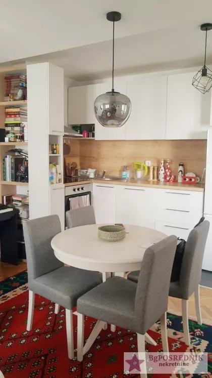 Pop Lukina | 4zida.rs