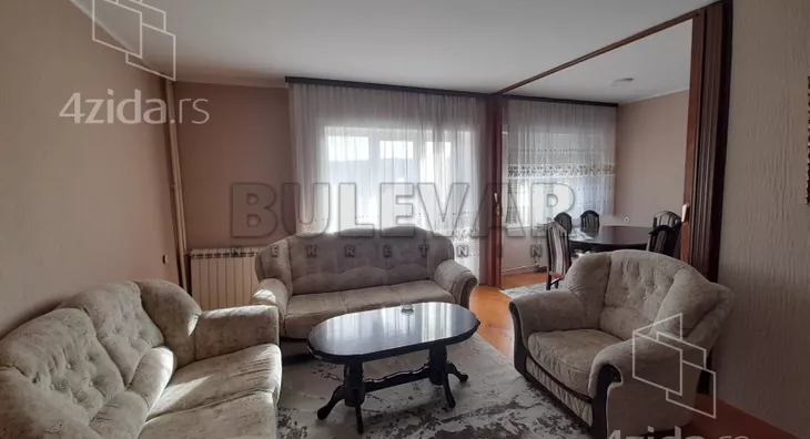 Troiposoban stan | 4zida