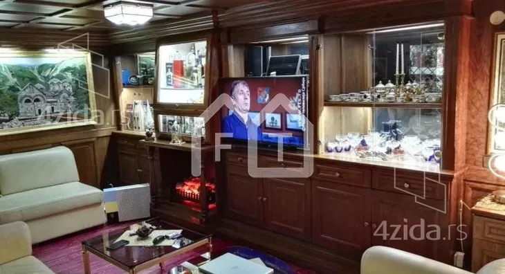 Četvoroiposoban stan | 4zida