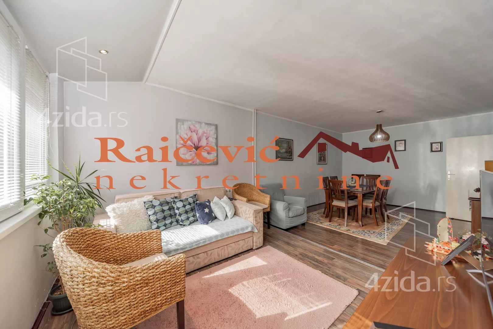 Dvoiposoban stan | 4zida