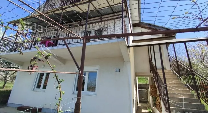 3-etažna kuća | 4zida