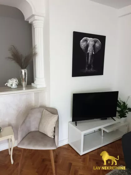 VASE STAJIĆA | 4zida.rs