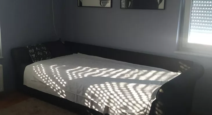 Šestoiposoban stan | 4zida