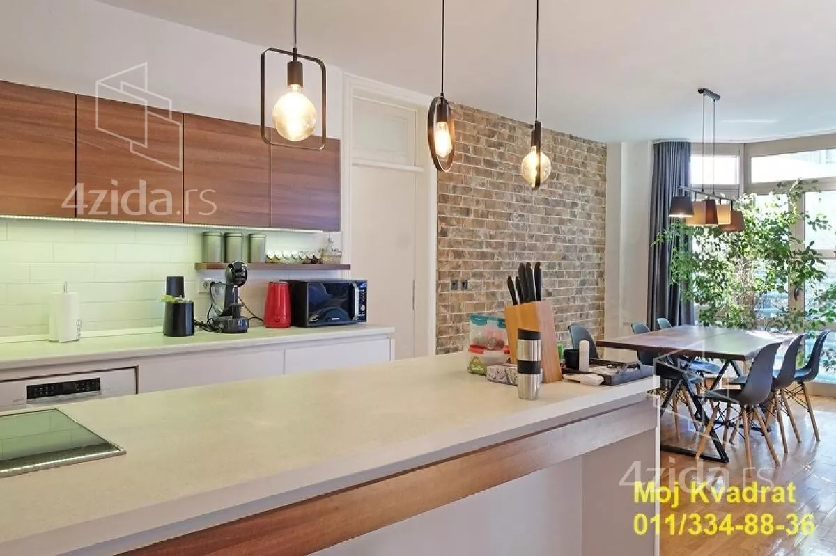 Petosoban stan | 4zida