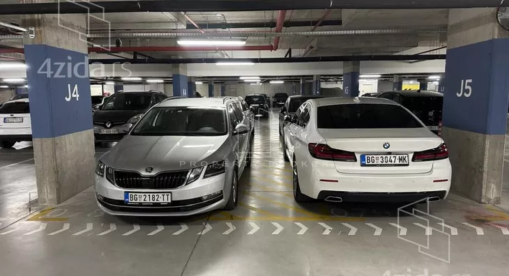 Garaža | 4zida