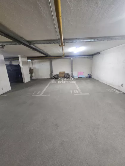 Mate Miloševića 20 | 4zida.rs
