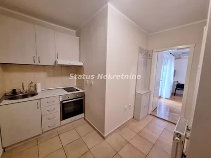 Trg Komenskog | 4zida.rs