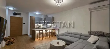 Tadije Sondermajera | 4zida.rs