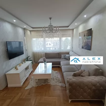 Heroja Pinkija | 4zida.rs