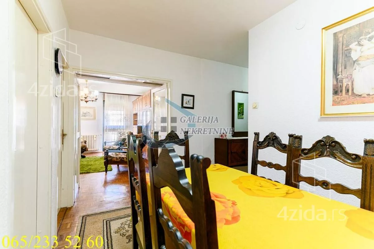 Troiposoban stan | 4zida