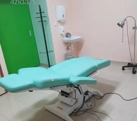 Poslovna zgrada | 4zida