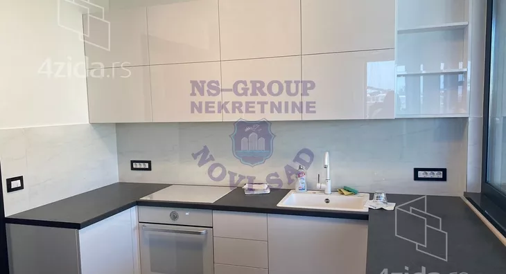 Šestosoban stan | 4zida