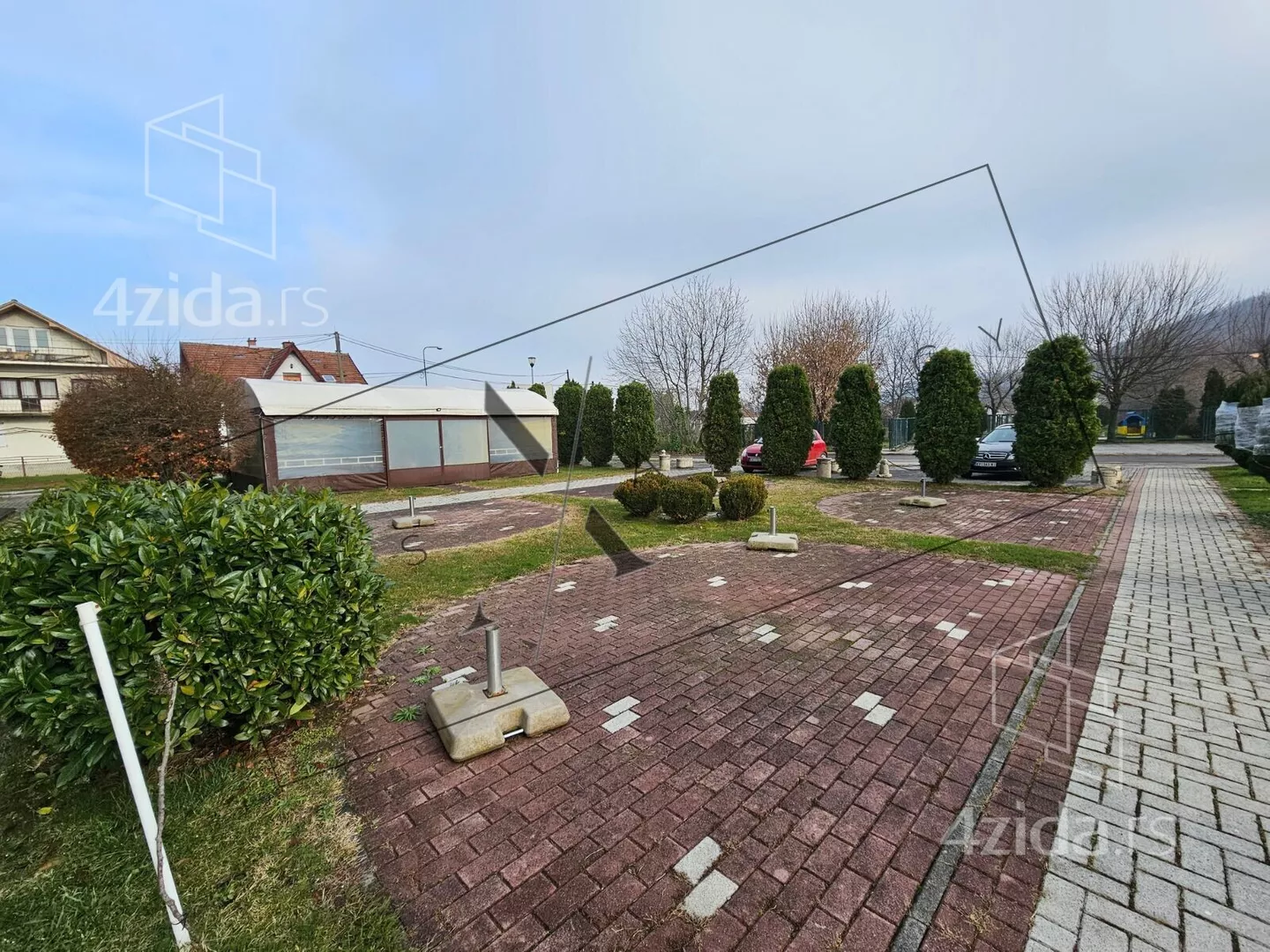 Poslovni prostor | 4zida