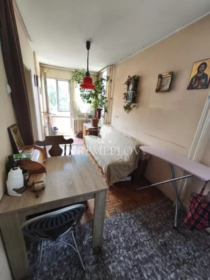 16. oktobra | 4zida.rs
