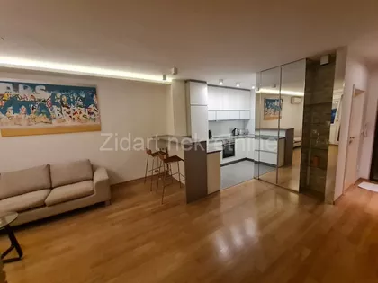 Gospodara Vučića | 4zida.rs