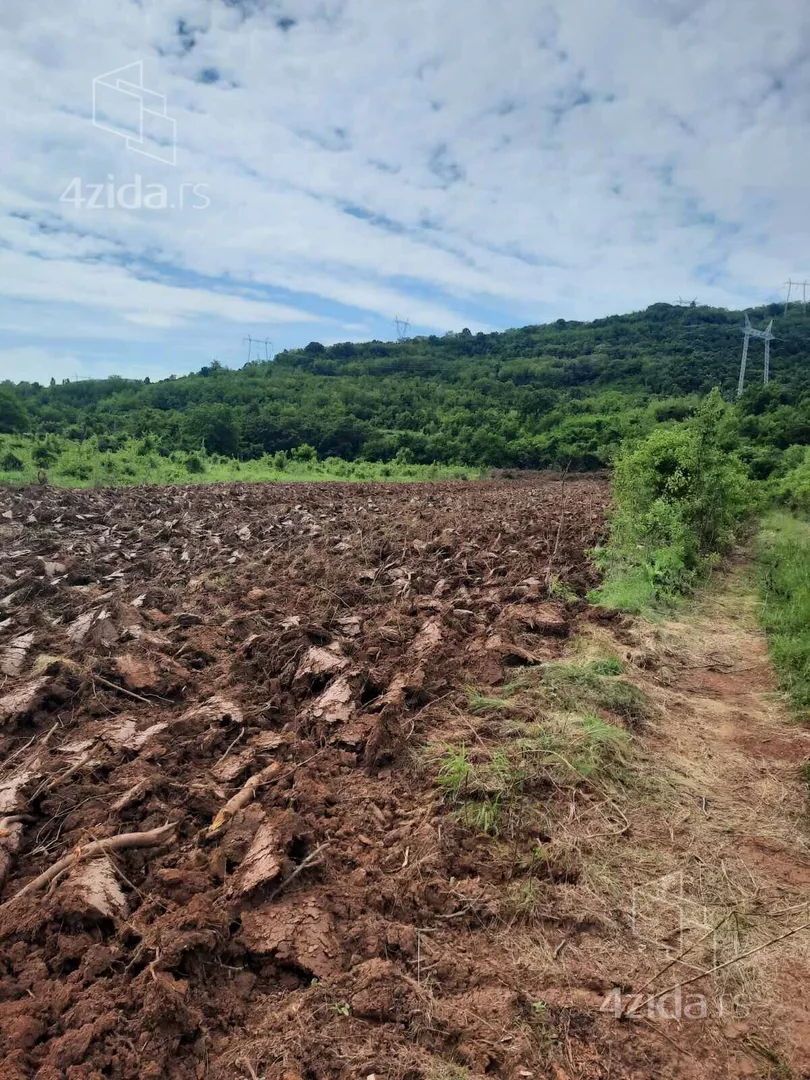 Građevinsko zemljište | 4zida