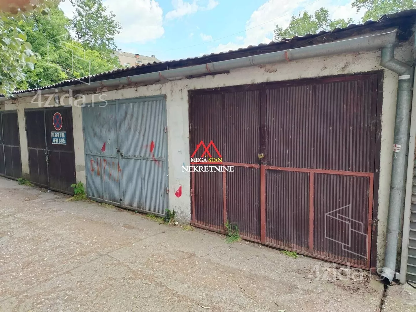 Garaža | 4zida