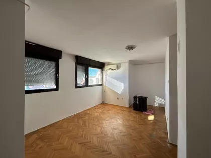 Crnovrška | 4zida.rs