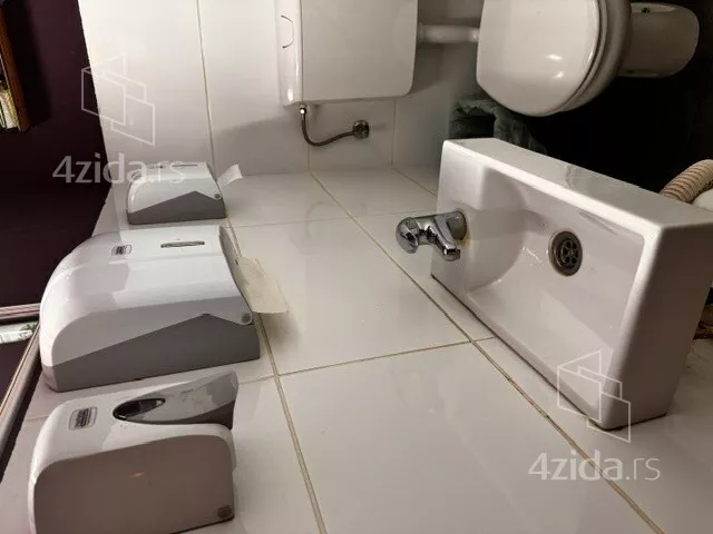 Ugostiteljski objekat | 4zida