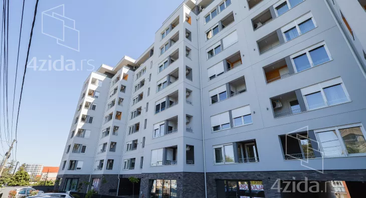 Petosoban stan | 4zida