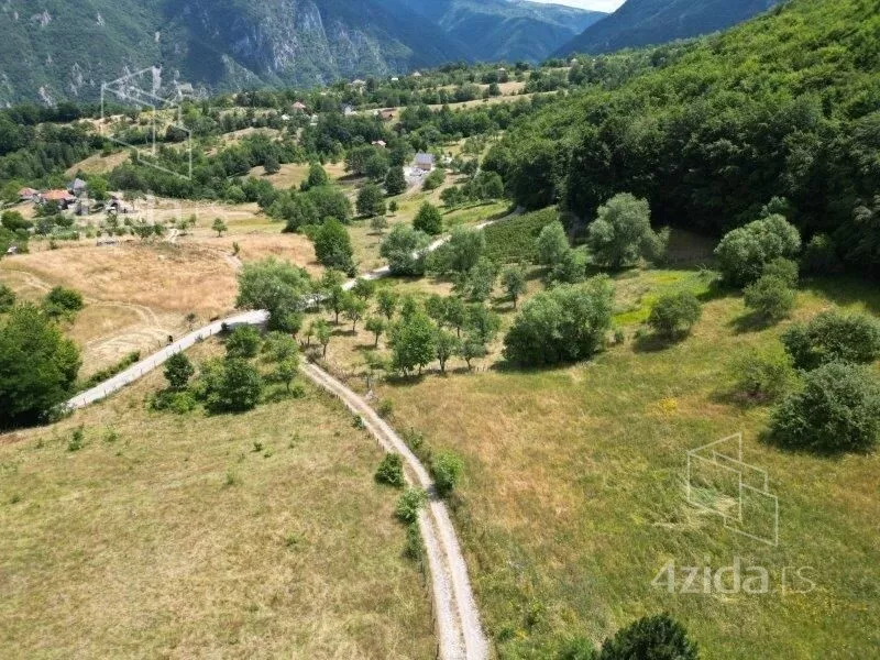 Plac | 4zida