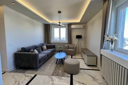 Karnedžijeva bb | 4zida.rs