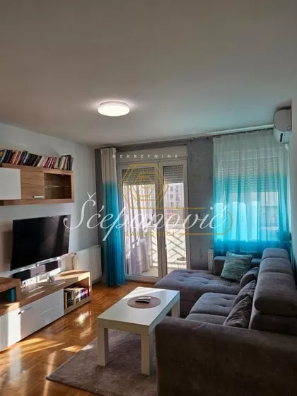 Bulevar Patrijarha Pavla (Somborski Bulevar) | 4zida.rs