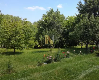 Banstol - Vikend Naselje | 4zida.rs