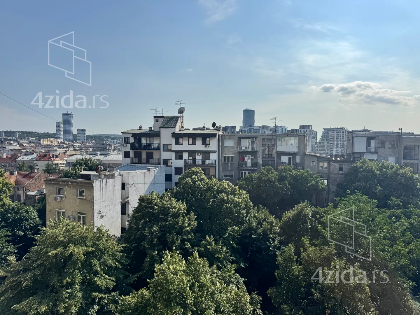 Jednoiposoban stan | 4zida