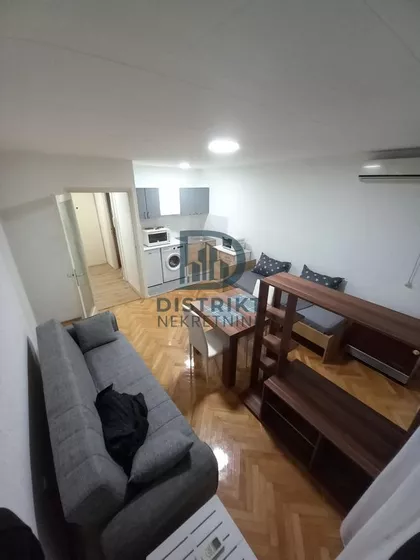 Dom Zdravlja | 4zida.rs